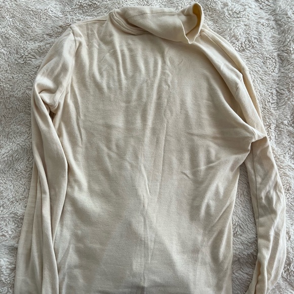 KOTN turtle neck - Picture 3 of 7